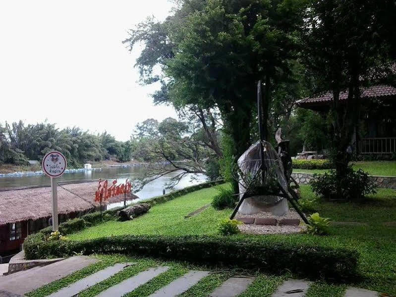 Namsai Resort Kanchanaburi Exterior foto